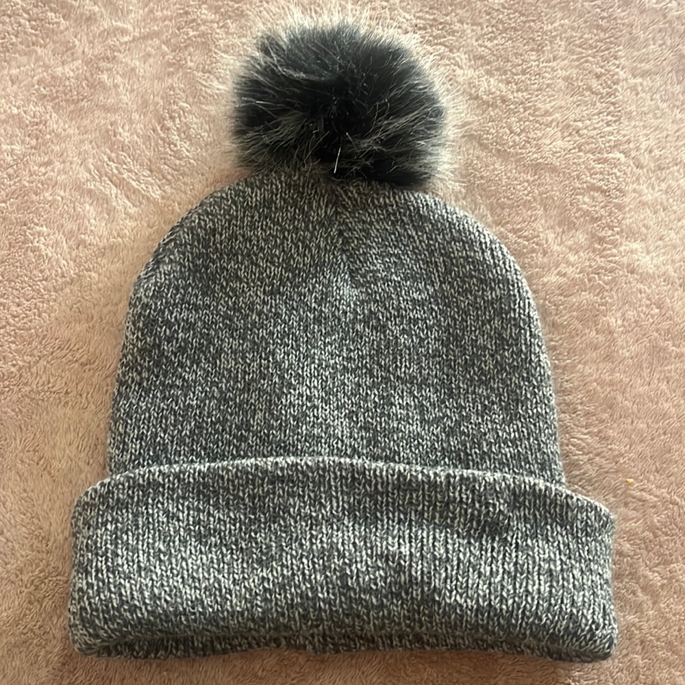 Grey Old Navy Beanie